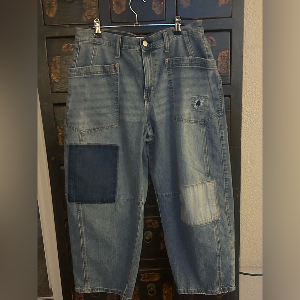 Women’s Patchwork distressed barrel jeans Size 10